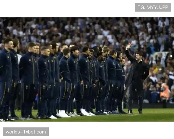 热刺新球场启用七周年，南看台再次响起纪念波切蒂诺的歌声